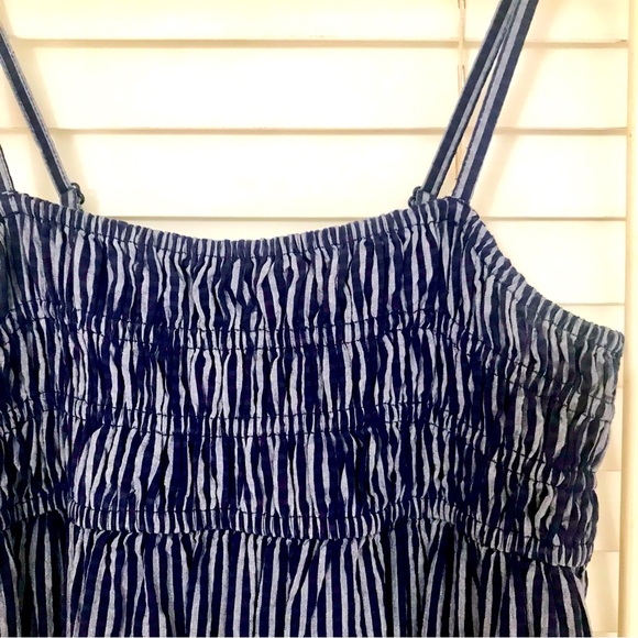 A New Day Smocked Striped MIDI Dress Spaghetti Strap Pockets Blue & White
XS - Picture 10 of 13